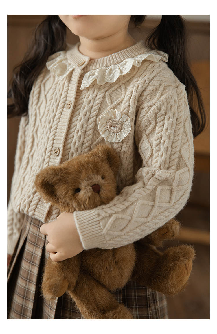 Lace Bloom Knit Cardigan