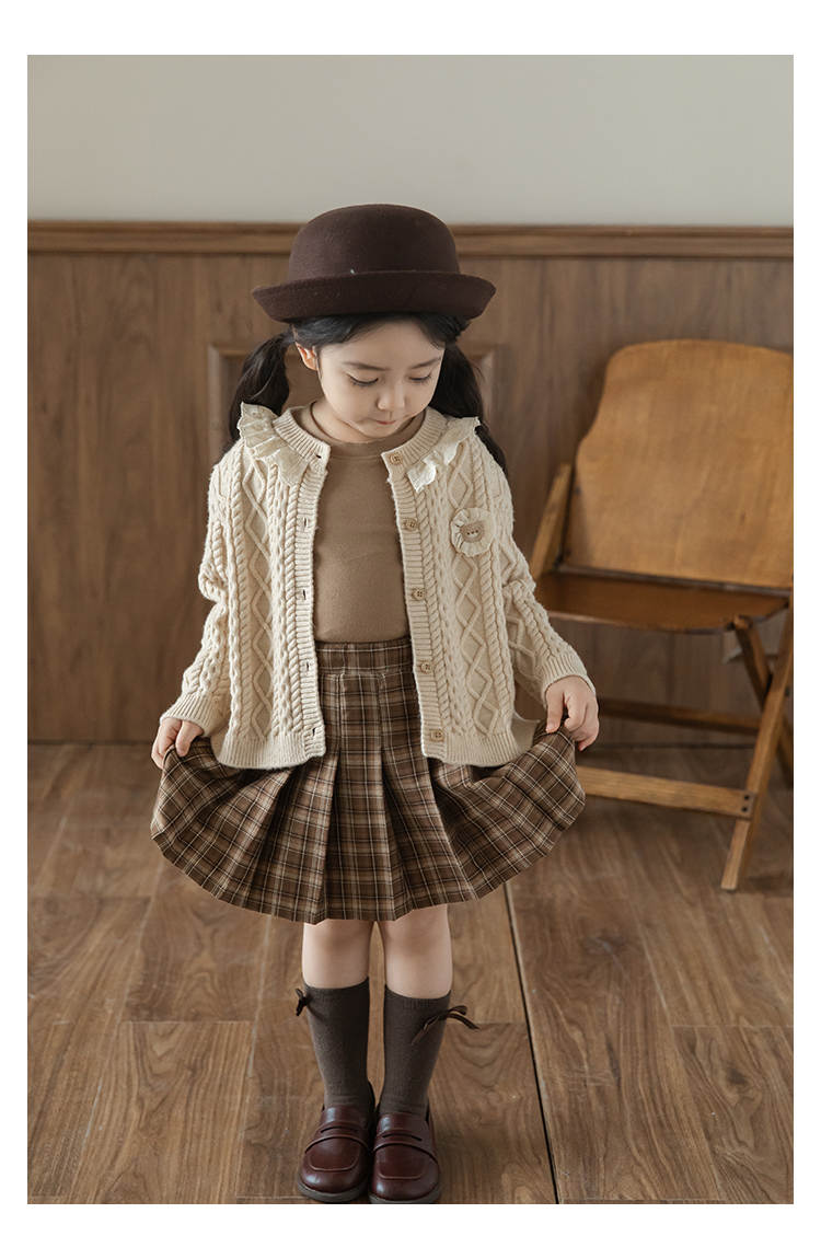 Lace Bloom Knit Cardigan