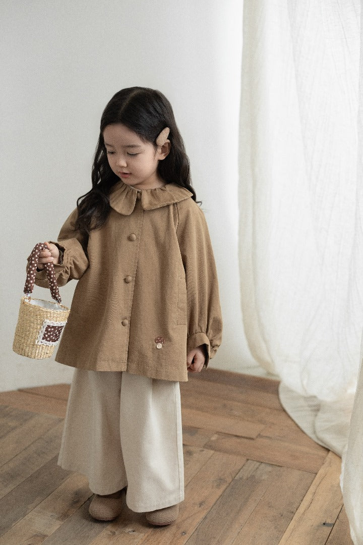 Lightweight 100% Cotton Peter Pan Collar Jacket – Available in Cream & Brown