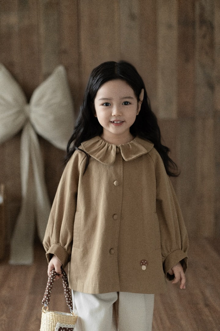Lightweight 100% Cotton Peter Pan Collar Jacket – Available in Cream & Brown